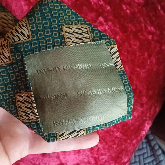 🔥🔥🔥GIORGIO ARMANI 100% silk logo Holiday green tie italy - Picture 9 of 11